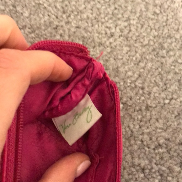Vera Bradley zippered clutch - Picture 3 of 3